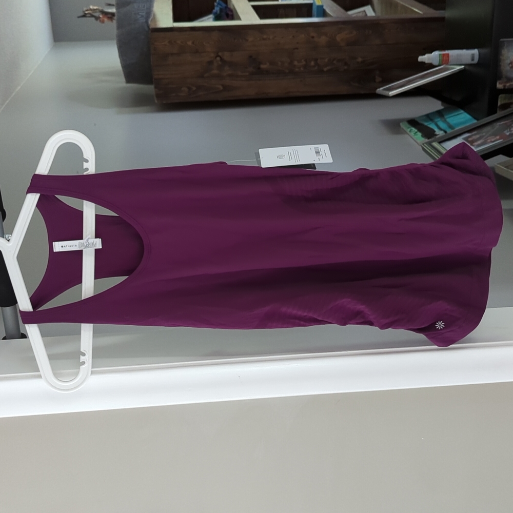 Athleta size M Speedlight tank